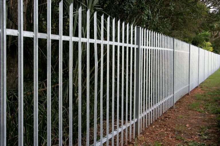 Buy palisade fencing from factory Palisade Fencing Pros 1 768x511